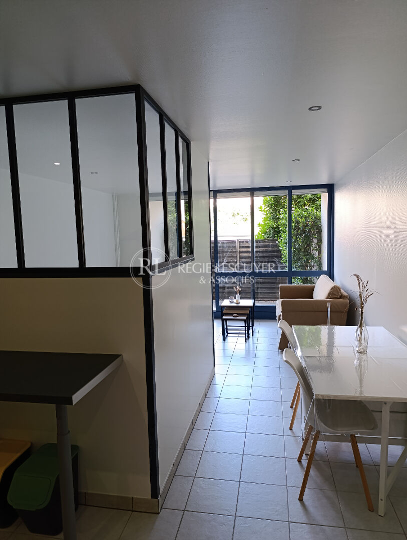 T1 Bis - MEUBLE- MARIUS BERLIET- LYON 8