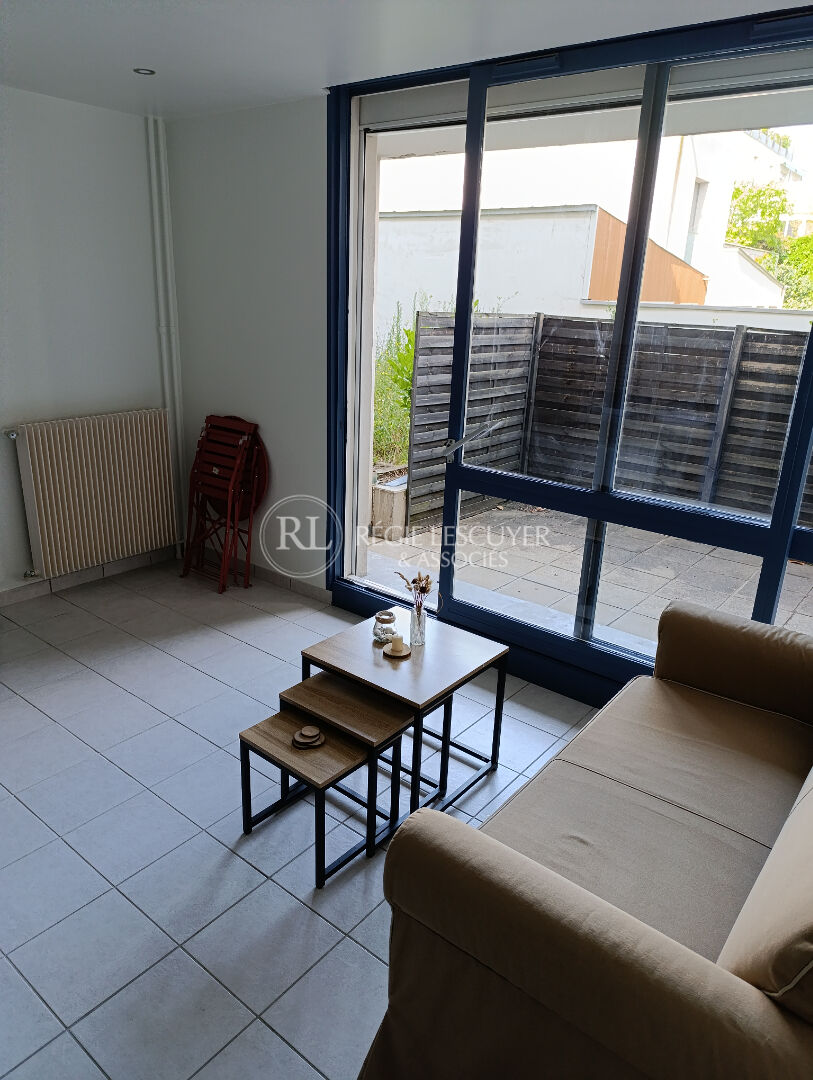 Photo T1 Bis - MEUBLE- MARIUS BERLIET- LYON 8 image 3/6