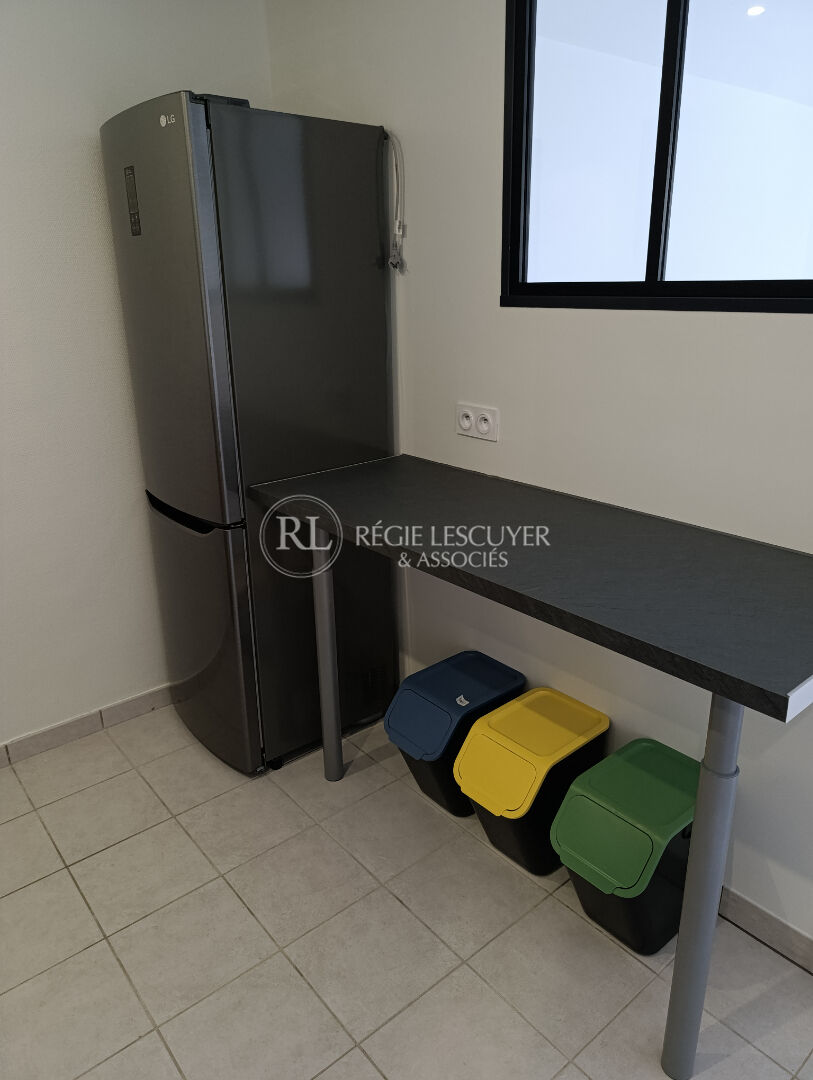 Photo T1 Bis - MEUBLE- MARIUS BERLIET- LYON 8 image 5/6