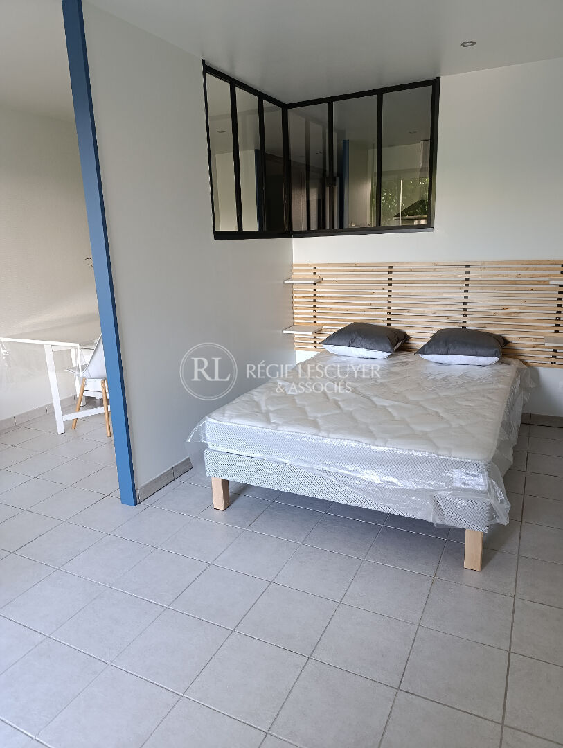 Photo T1 Bis - MEUBLE- MARIUS BERLIET- LYON 8 image 6/6