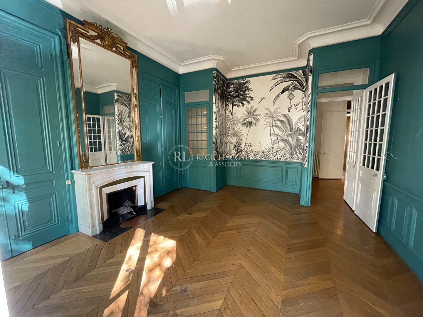 Agence immobilière de 
 REGIE LESCUYER ET ASSOCIES Lyon 6eme - REGIE LESCUYER ET ASSOCIES 
