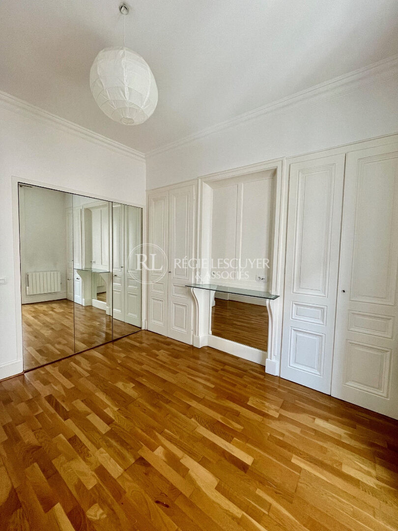 Agence immobilière de 
 REGIE LESCUYER ET ASSOCIES Lyon 6eme - REGIE LESCUYER ET ASSOCIES 
