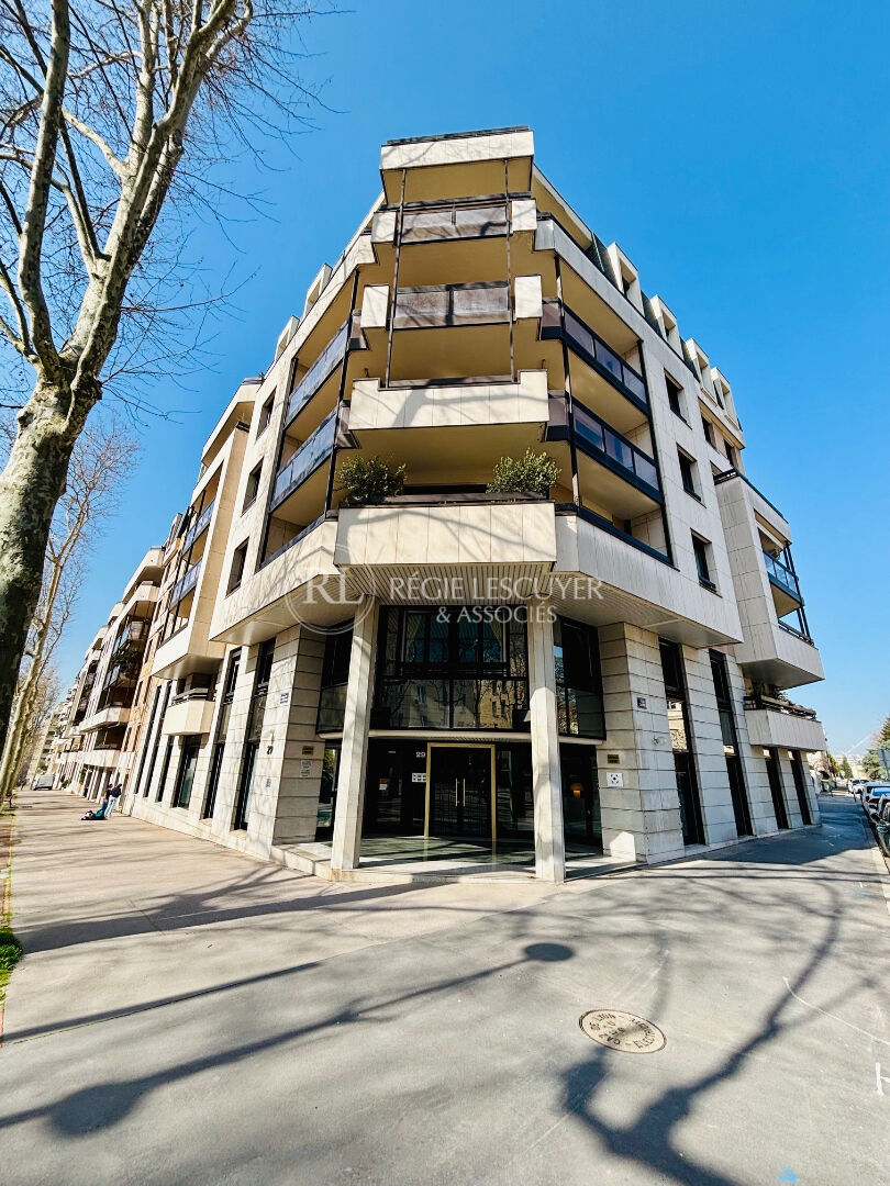 Agence immobilière de 
 REGIE LESCUYER ET ASSOCIES Lyon 6eme - REGIE LESCUYER ET ASSOCIES 
