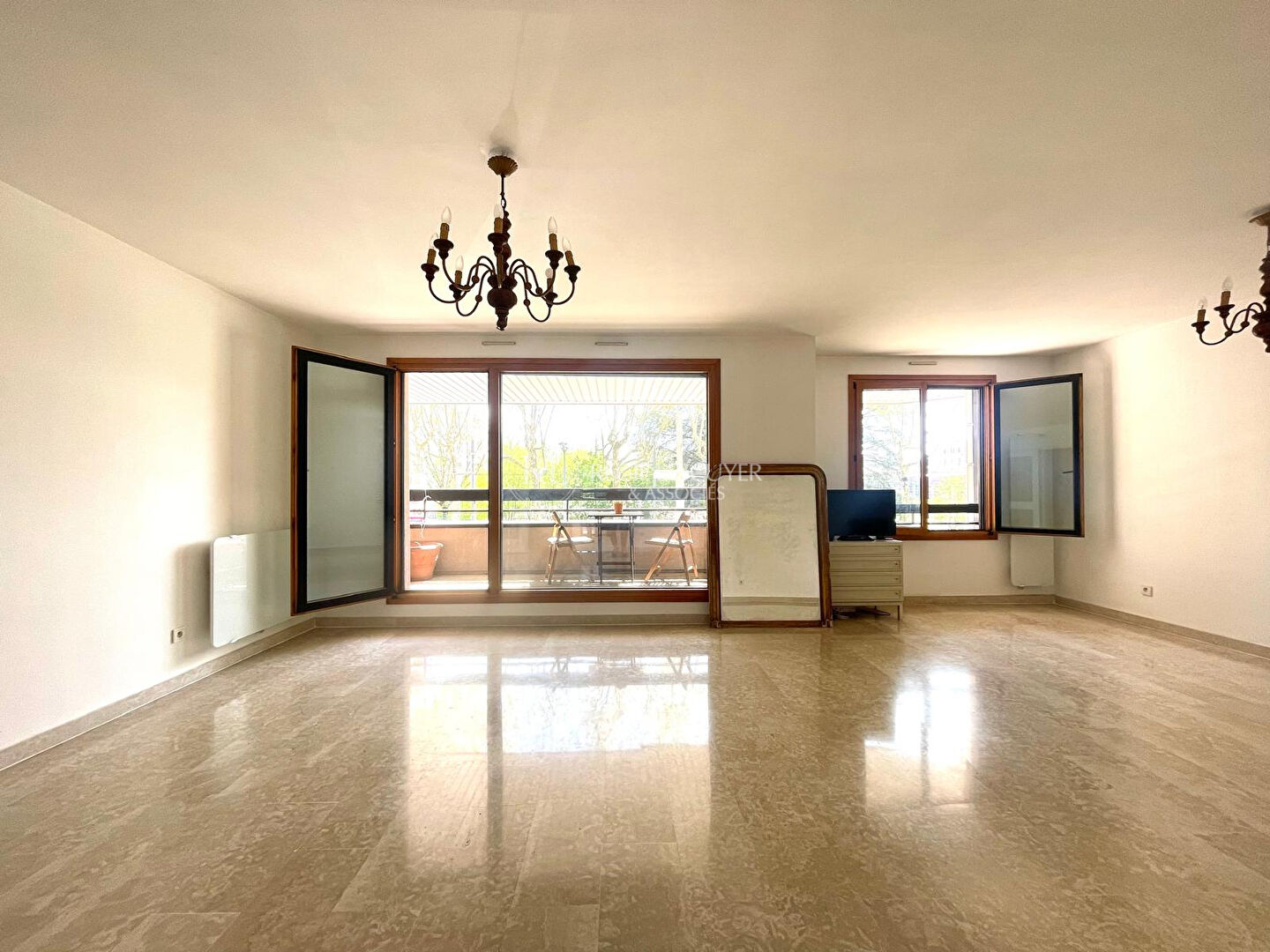 Agence immobilière de 
 REGIE LESCUYER ET ASSOCIES Lyon 6eme - REGIE LESCUYER ET ASSOCIES 
