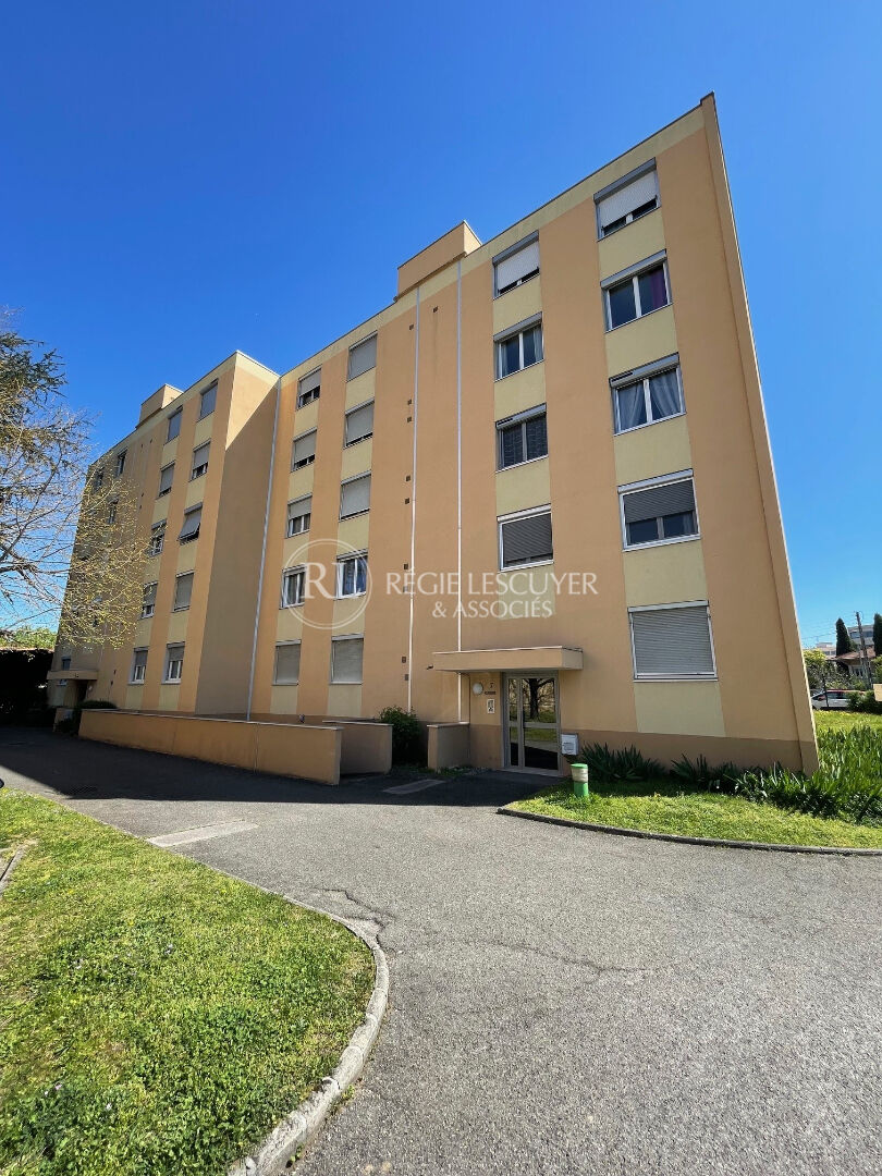 Agence immobilière de 
 REGIE LESCUYER ET ASSOCIES Lyon 6eme - REGIE LESCUYER ET ASSOCIES 
