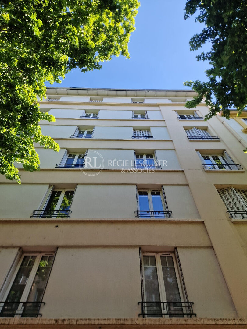 Agence immobilière de 
 REGIE LESCUYER ET ASSOCIES Lyon 6eme - REGIE LESCUYER ET ASSOCIES 
