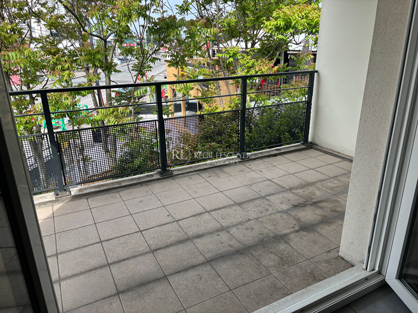 Photo F3 IMPASSE BACONNIER 69100 VILLEURBANNE image 2/6