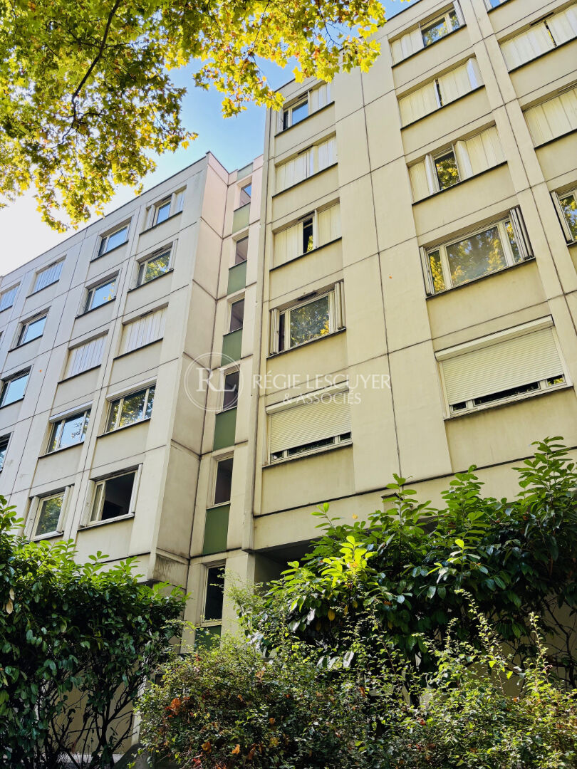 Agence immobilière de 
 REGIE LESCUYER ET ASSOCIES Lyon 6eme - REGIE LESCUYER ET ASSOCIES 
