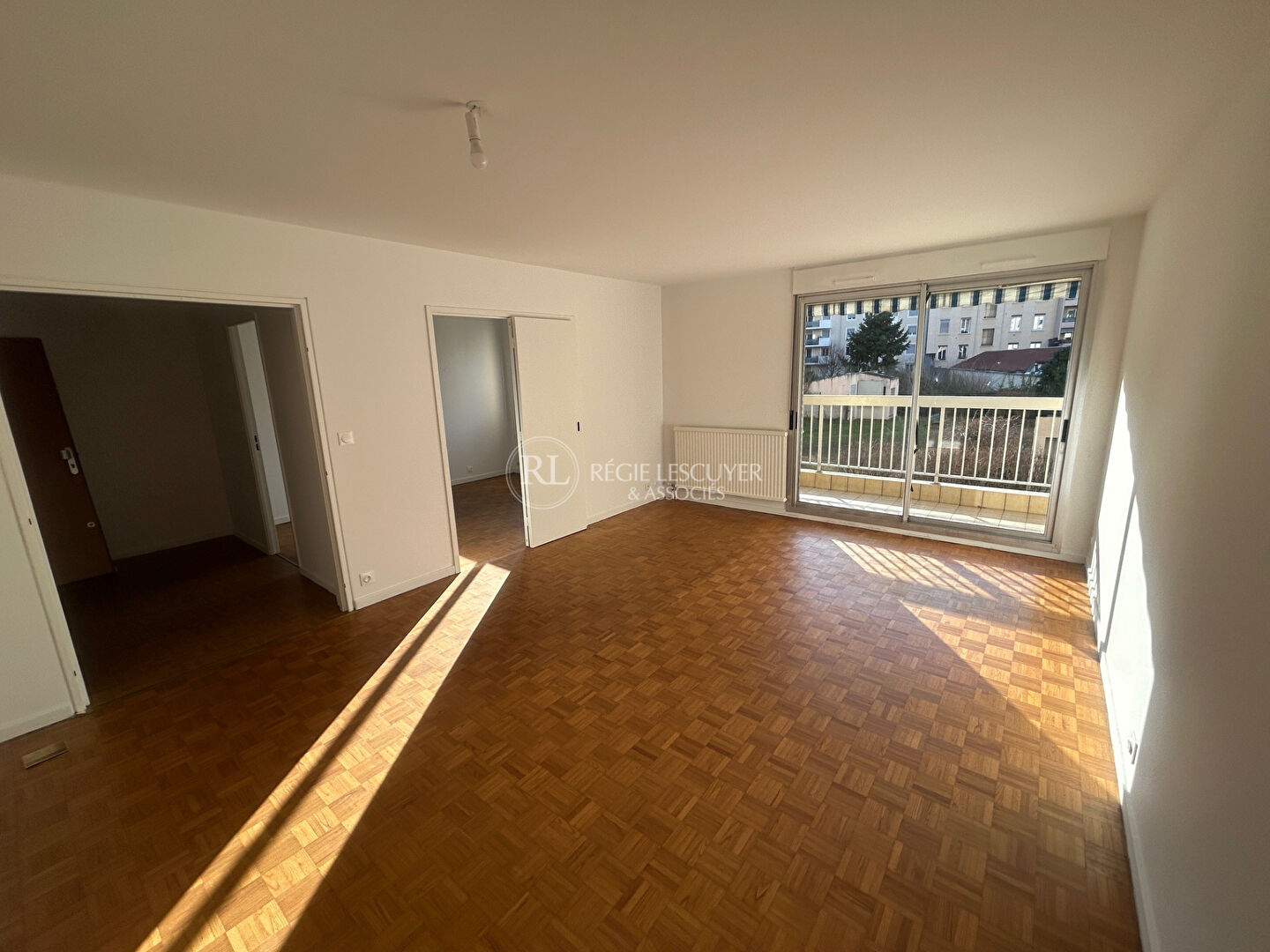 Agence immobilière de 
 REGIE LESCUYER ET ASSOCIES Lyon 6eme - REGIE LESCUYER ET ASSOCIES 
