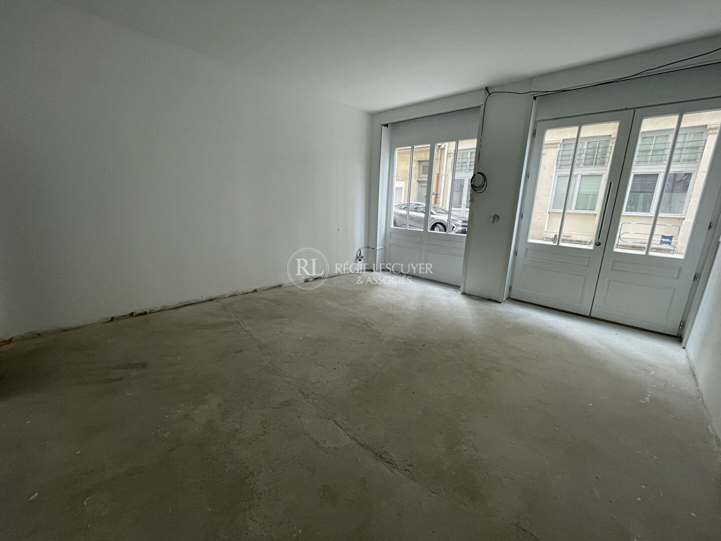 LOCAL COURS GAMBETTA LYON 7