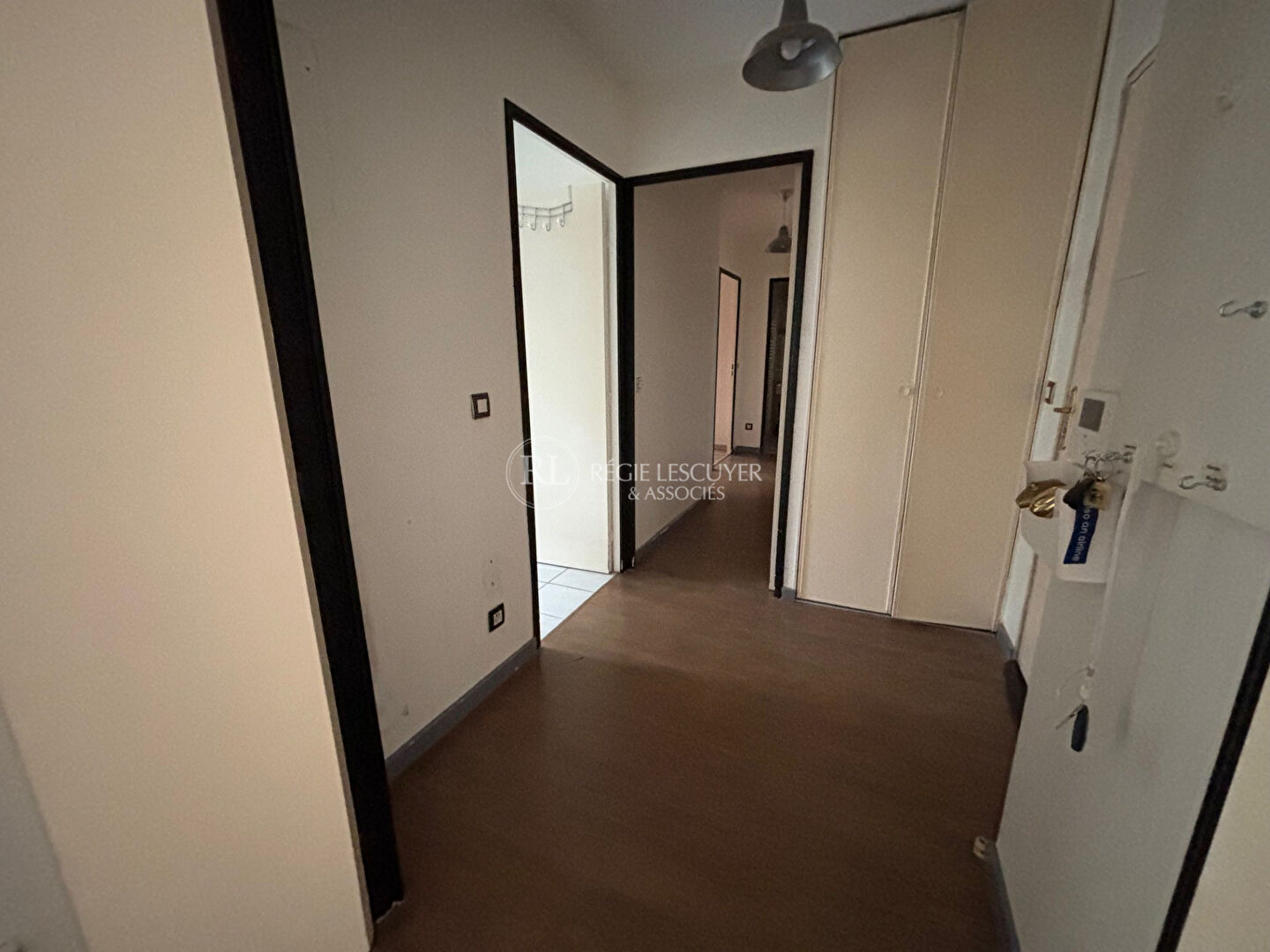 Photo LYON 03 : T3 + place de parking + possibilité garage box en sous-sol (en sus) image 4/6