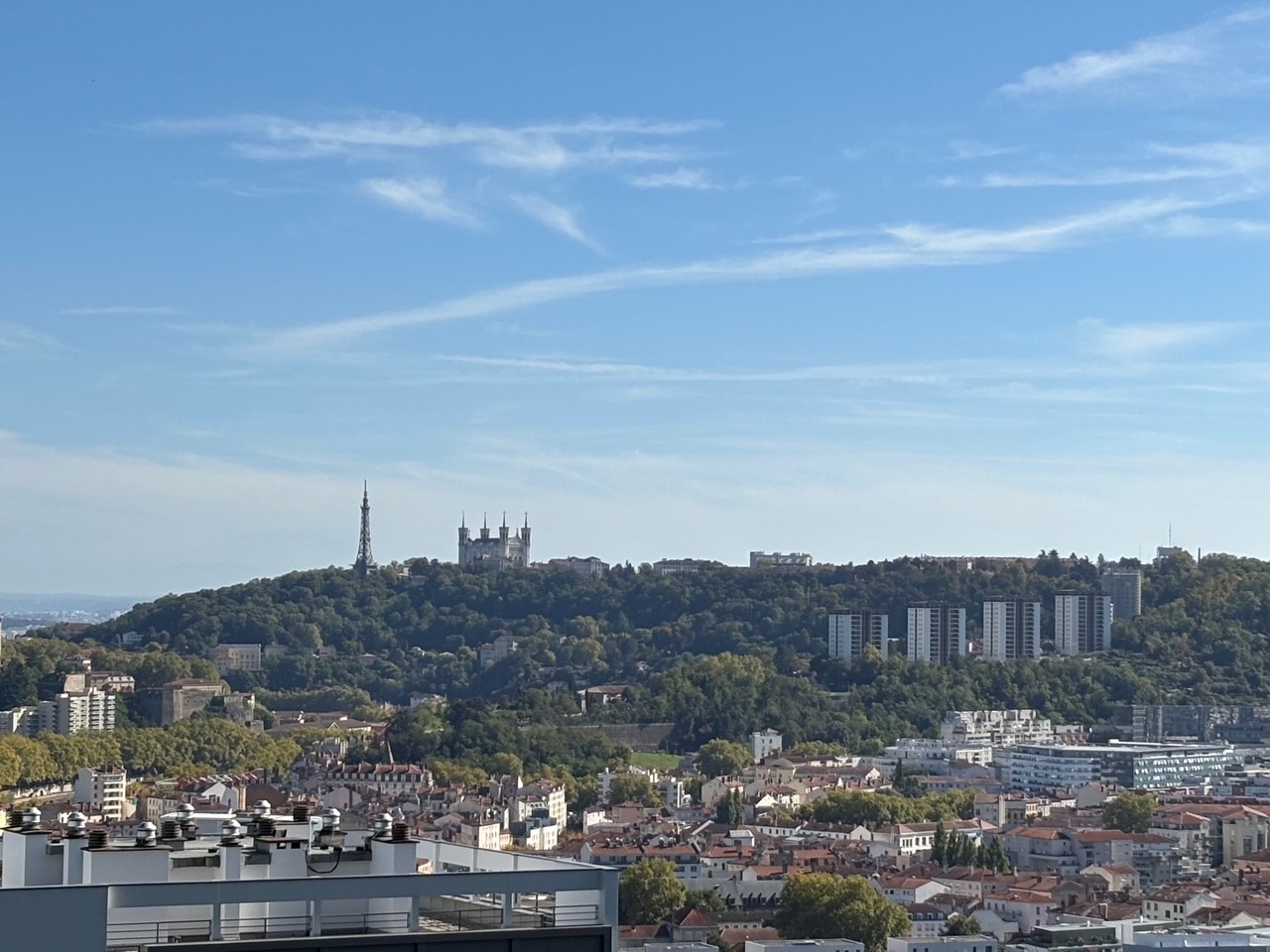 APPARTEMENT LYON 09 - T3 + cave - 72 m2 + Possibilité d'acheter un garage box en sous-sol en sus