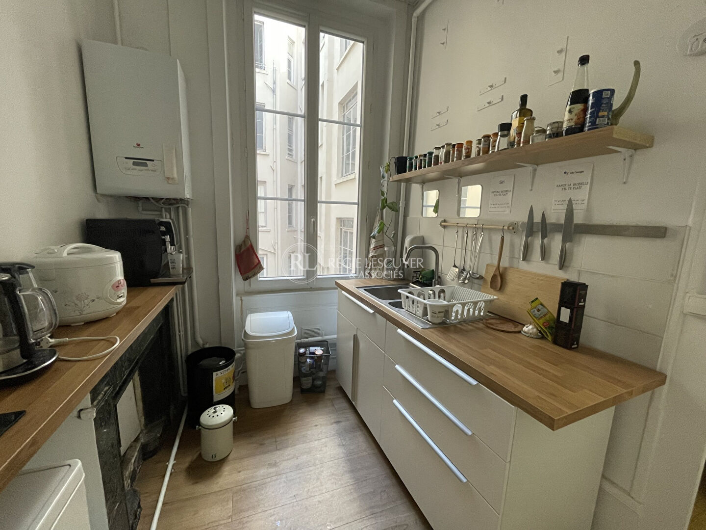 Photo BUREAUX 116 m² RUE EDOUARD HERRIOT LYON 2 image 5/6