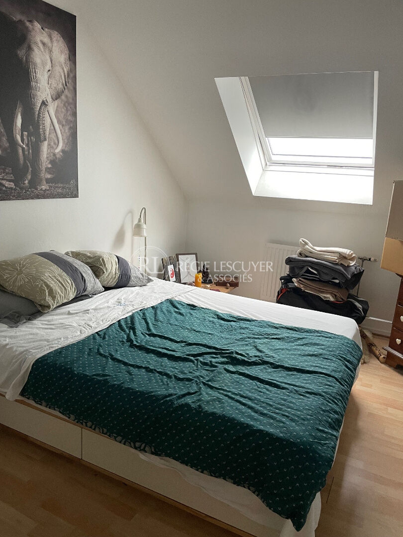 Photo F3 - SANTOS SUMONT - LYON 8 image 3/5