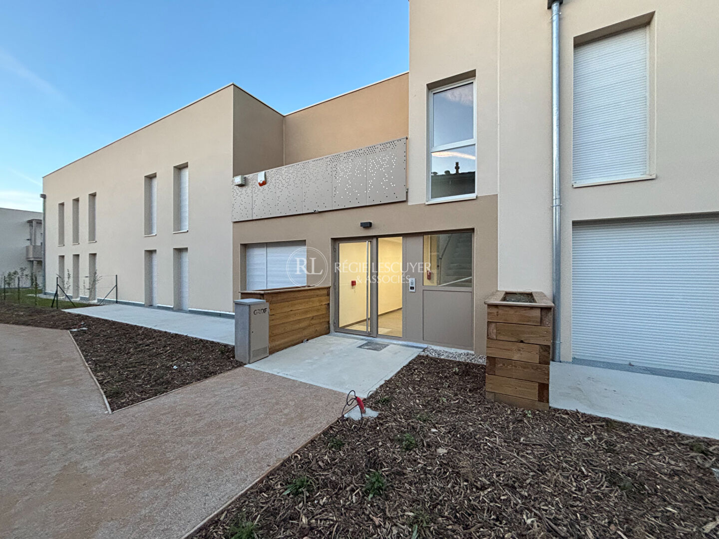 Photo F2- MARECHAL LYAUTEY - 69680 CHASSIEU image 1/6