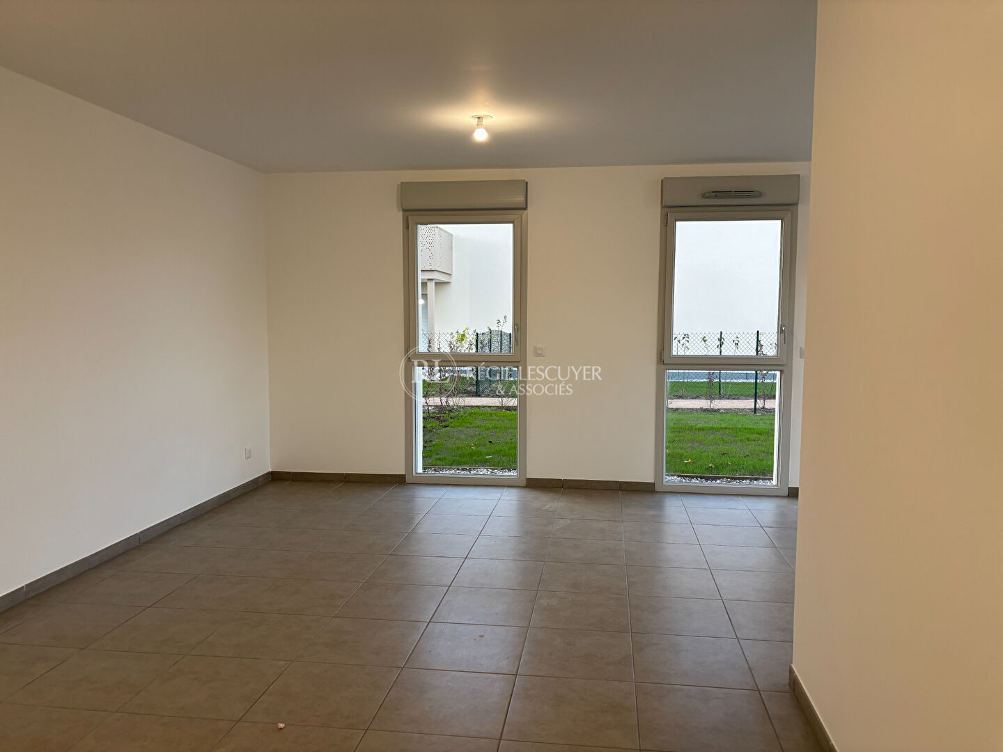 Photo F2- RUE MARECHAL LYAUTEY- 69680 CHASSIEU image 6/6