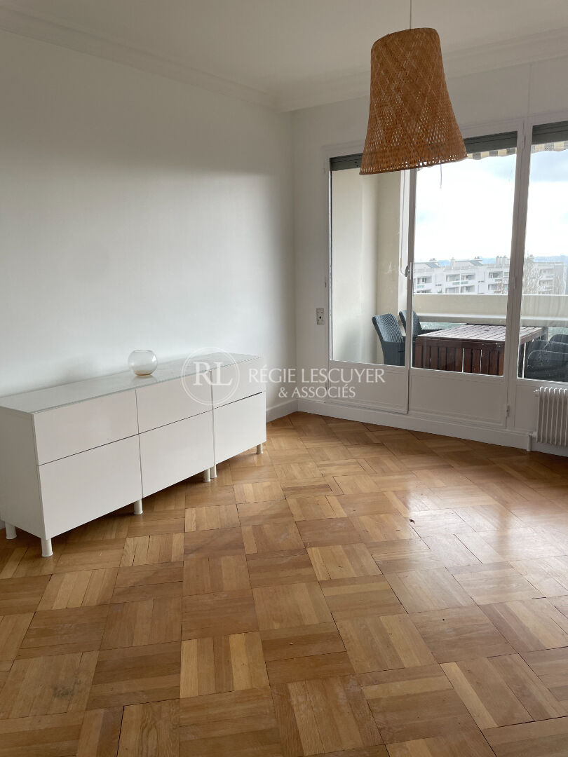 F3 Bis  -  19 B CHEMIN DES PETITES BROSSES 69300 CALUIRE