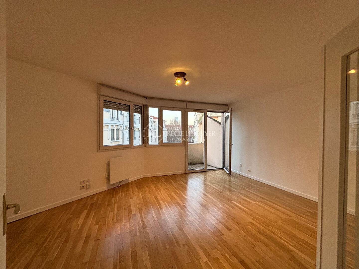 Photo F2- rue de Créqui - LYON 7ème image 2/6