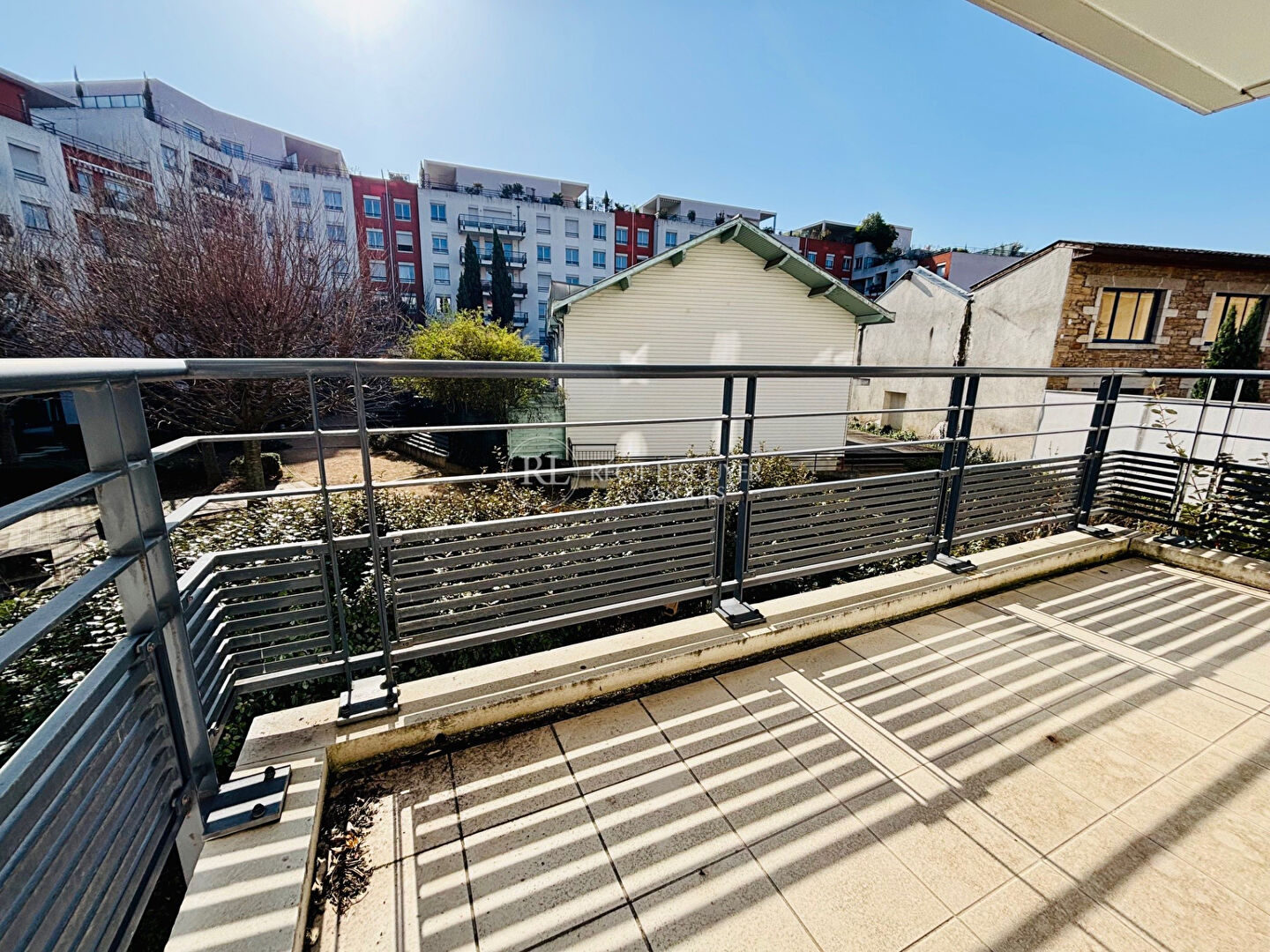 Agence immobilière de 
 REGIE LESCUYER ET ASSOCIES Lyon 6eme - REGIE LESCUYER ET ASSOCIES 
