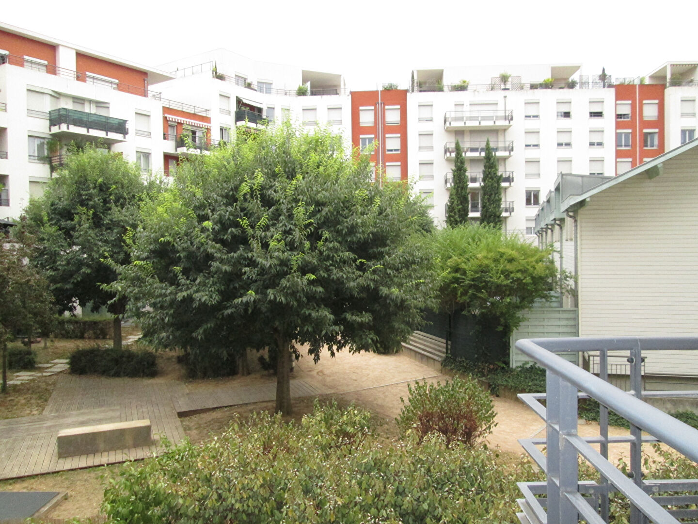 Agence immobilière de 
 REGIE LESCUYER ET ASSOCIES Lyon 6eme - REGIE LESCUYER ET ASSOCIES 
