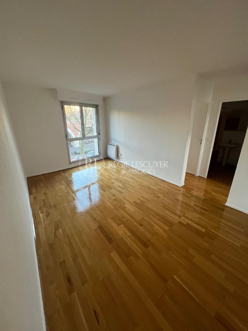 Agence immobilière de 
 REGIE LESCUYER ET ASSOCIES Lyon 6eme - REGIE LESCUYER ET ASSOCIES 
