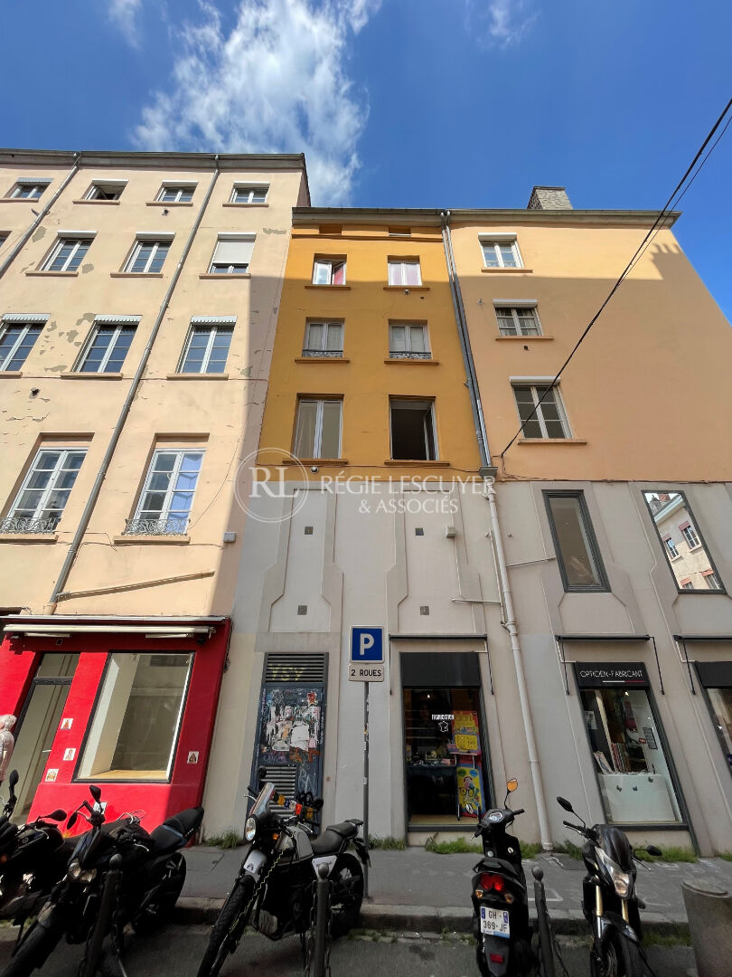 Agence immobilière de 
 REGIE LESCUYER ET ASSOCIES Lyon 6eme - REGIE LESCUYER ET ASSOCIES 

