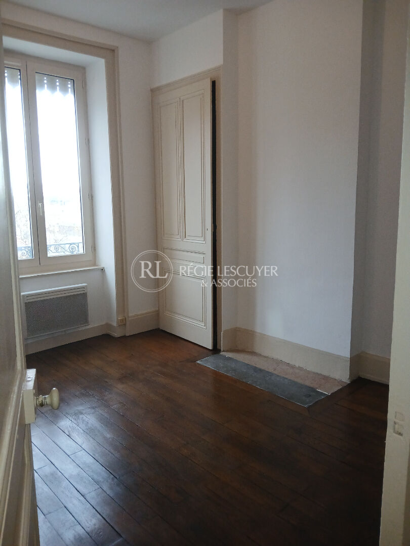 Agence immobilière de 
 REGIE LESCUYER ET ASSOCIES Lyon 6eme - REGIE LESCUYER ET ASSOCIES 
