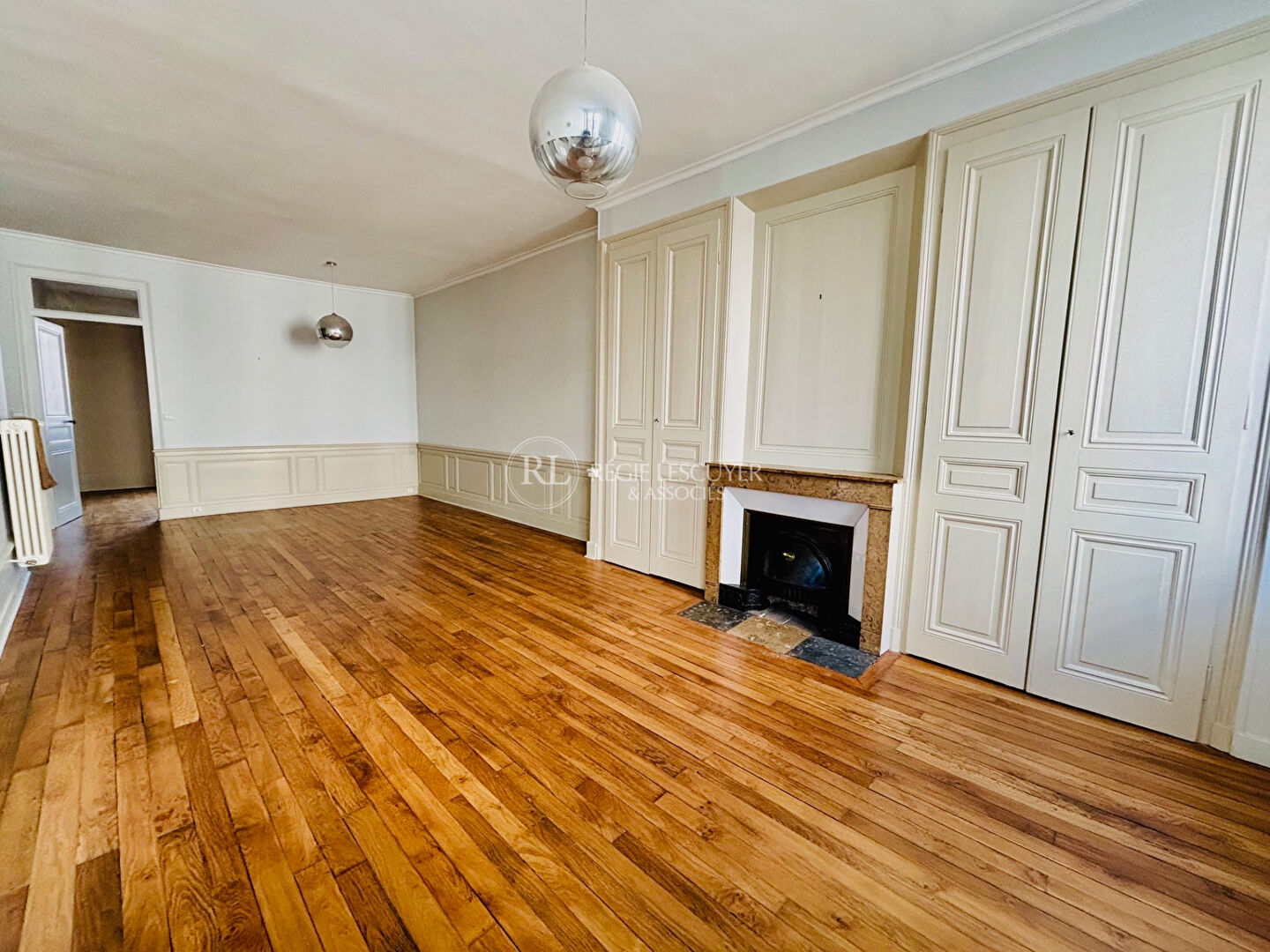 Agence immobilière de 
 REGIE LESCUYER ET ASSOCIES Lyon 6eme - REGIE LESCUYER ET ASSOCIES 
