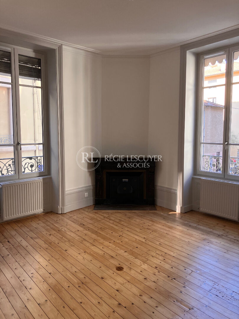 Agence immobilière de 
 REGIE LESCUYER ET ASSOCIES Lyon 6eme - REGIE LESCUYER ET ASSOCIES 
