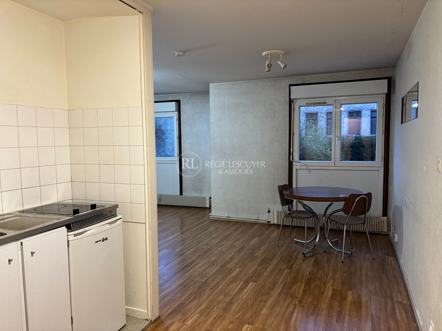 Agence immobilière de 
 REGIE LESCUYER ET ASSOCIES Lyon 6eme - REGIE LESCUYER ET ASSOCIES 
