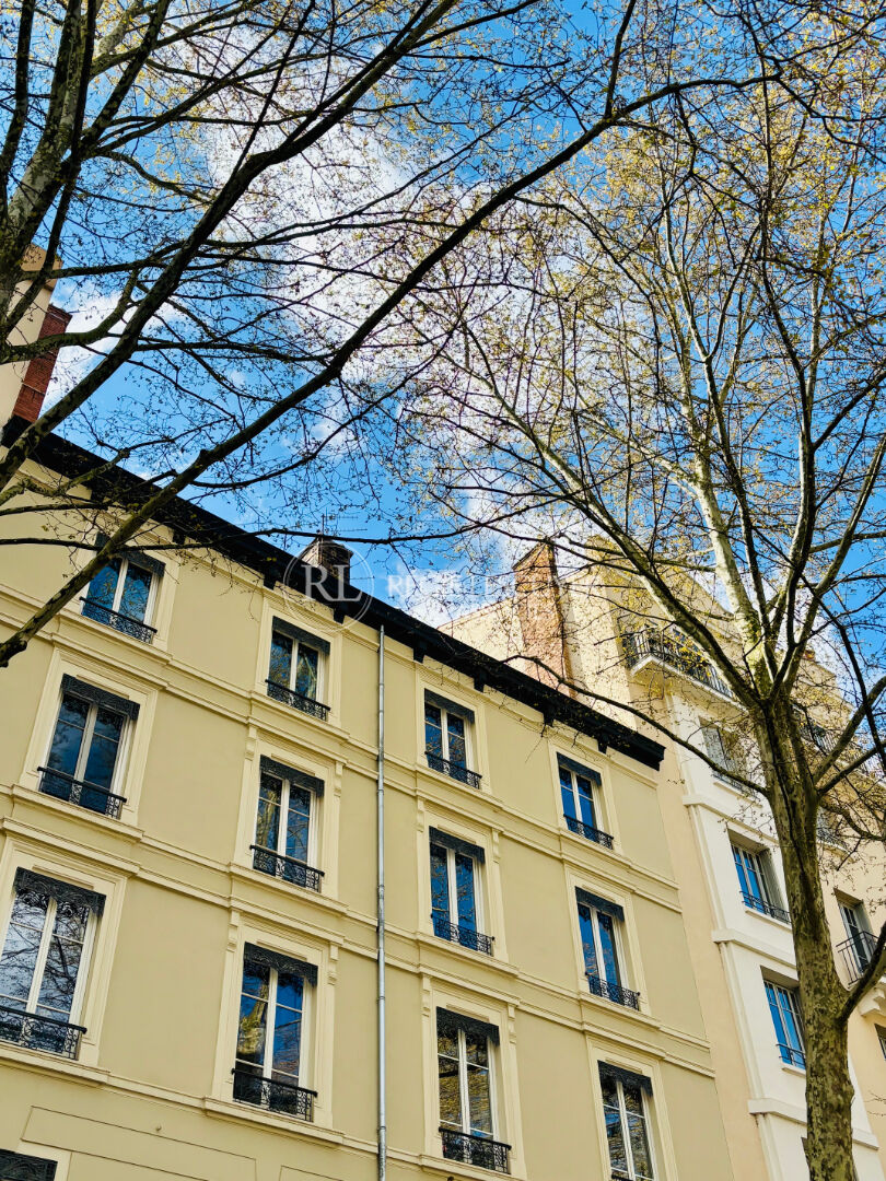 Agence immobilière de 
 REGIE LESCUYER ET ASSOCIES Lyon 6eme - REGIE LESCUYER ET ASSOCIES 
