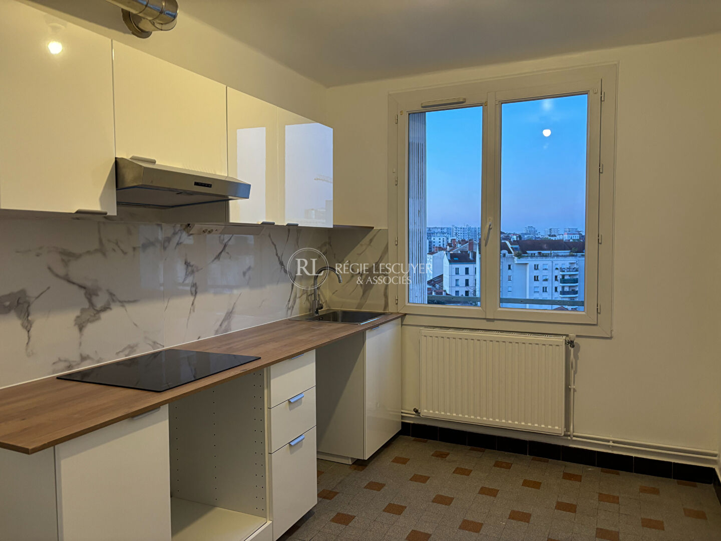 Agence immobilière de 
 REGIE LESCUYER ET ASSOCIES Lyon 6eme - REGIE LESCUYER ET ASSOCIES 
