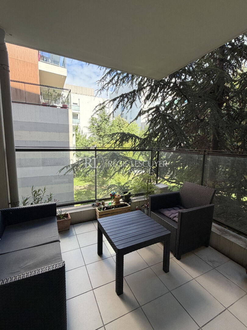 Agence immobilière de 
 REGIE LESCUYER ET ASSOCIES Lyon 6eme - REGIE LESCUYER ET ASSOCIES 
