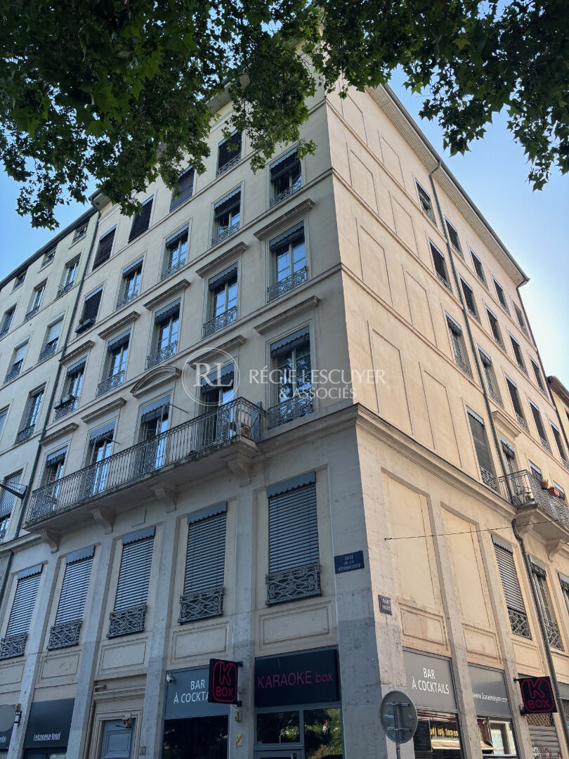 Agence immobilière de 
 REGIE LESCUYER ET ASSOCIES Lyon 6eme - REGIE LESCUYER ET ASSOCIES 
