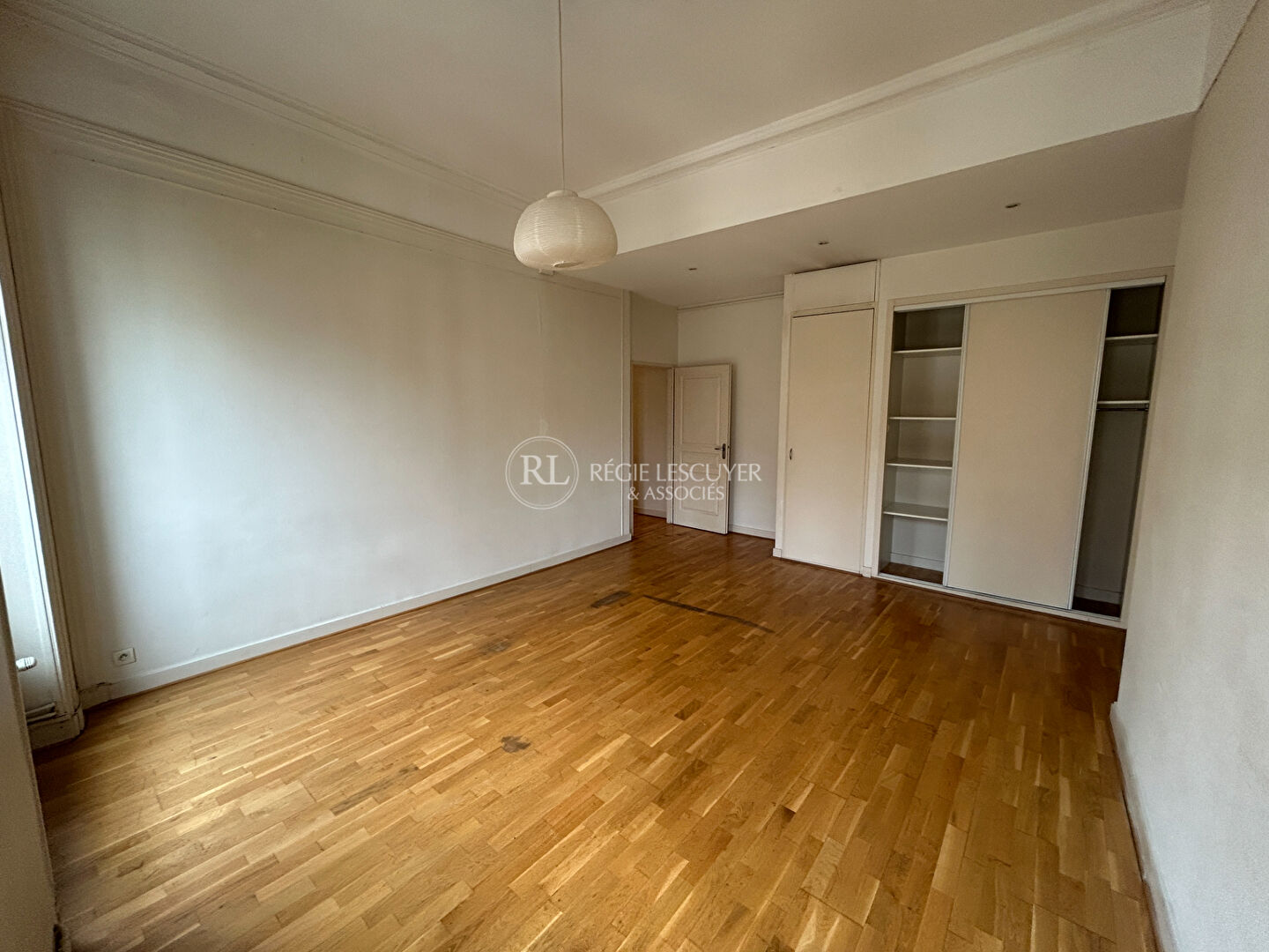 Agence immobilière de 
 REGIE LESCUYER ET ASSOCIES Lyon 6eme - REGIE LESCUYER ET ASSOCIES 
