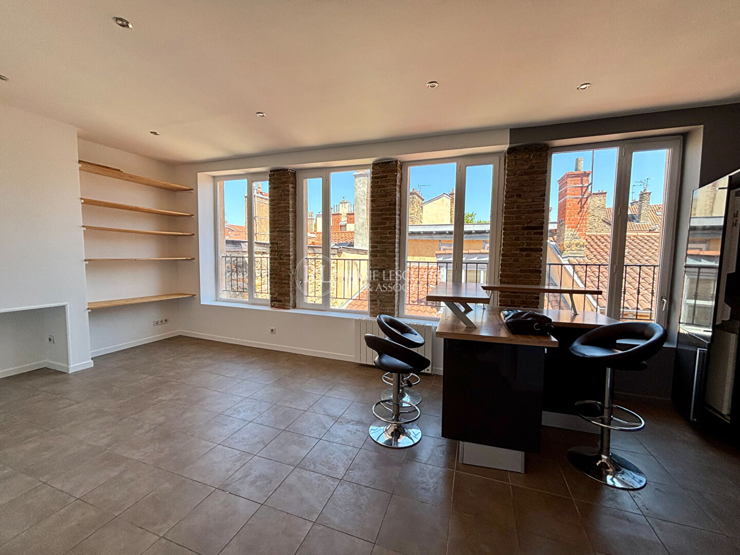 Agence immobilière de 
 REGIE LESCUYER ET ASSOCIES Lyon 6eme - REGIE LESCUYER ET ASSOCIES 
