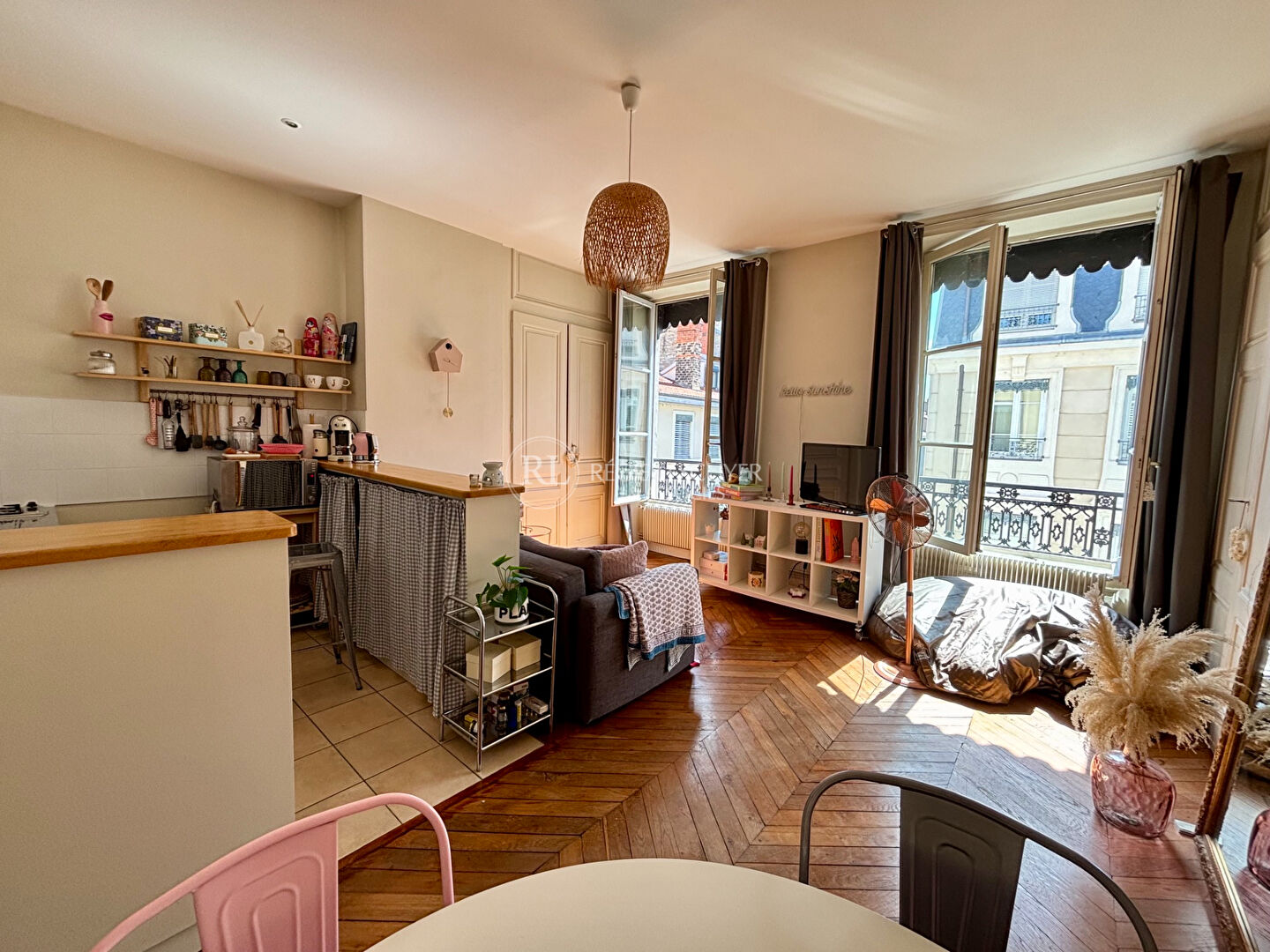 Agence immobilière de 
 REGIE LESCUYER ET ASSOCIES Lyon 6eme - REGIE LESCUYER ET ASSOCIES 
