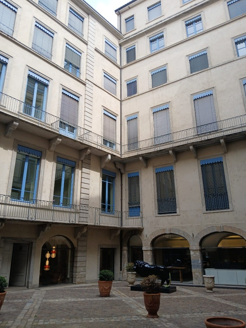 Agence immobilière de 
 REGIE LESCUYER ET ASSOCIES Lyon 6eme - REGIE LESCUYER ET ASSOCIES 
