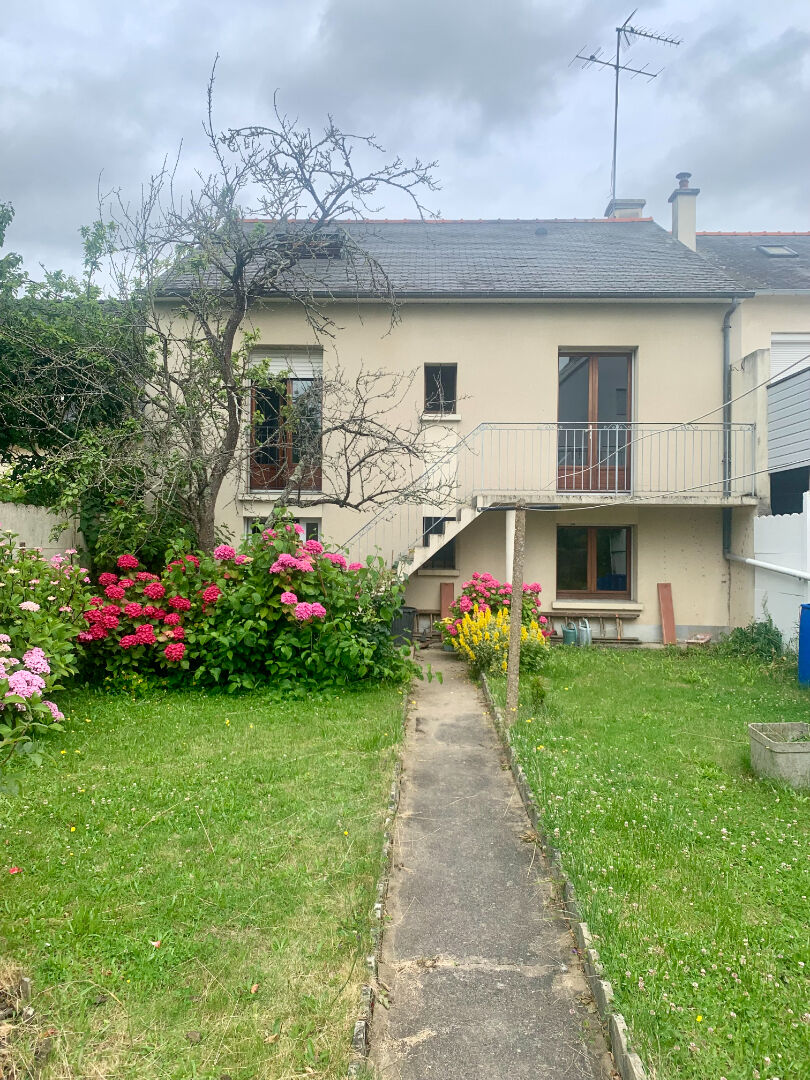 Photo Rennes  BREQUIGNY STUDIO MEUBLE de 15,31m2 habitable image 5/5