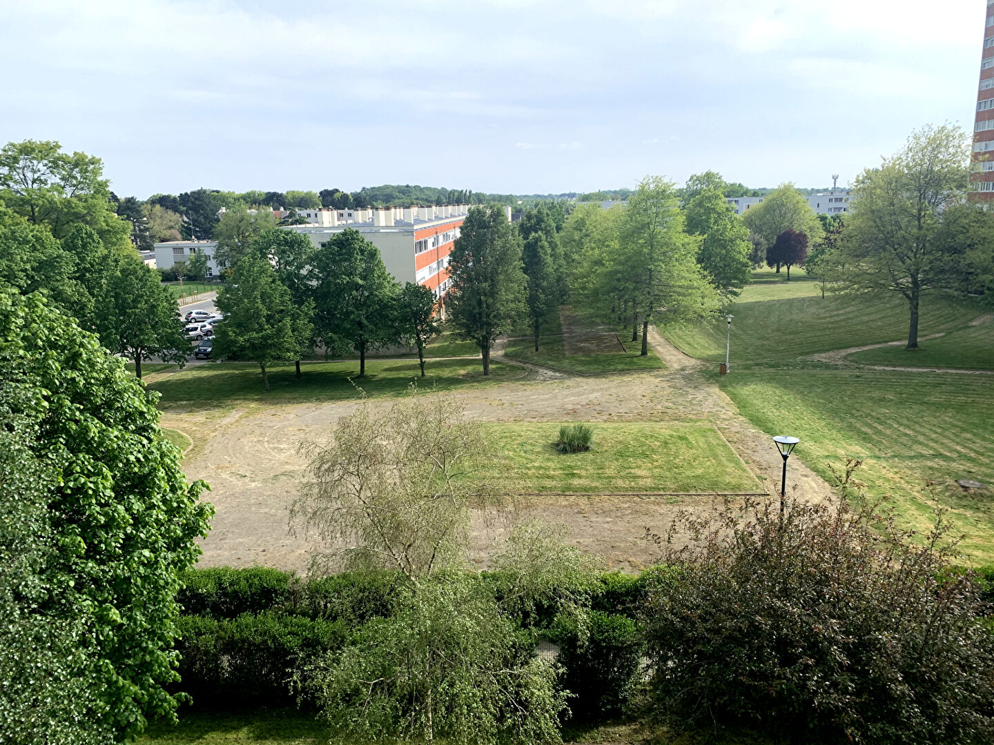 Photo RENNES RUE DE NANTES APPARTEMENT 4 CHAMBRES image 2/5