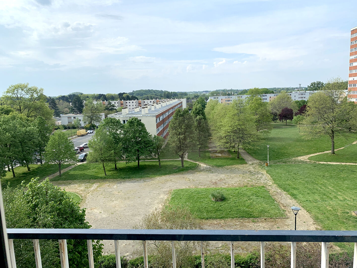 Photo A LOUER CHAMBRE MEUBLÉE RENNES image 3/6