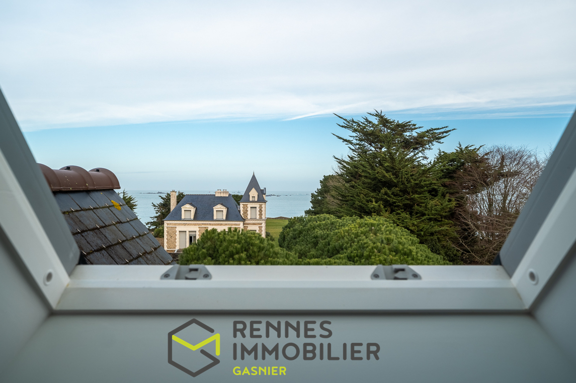 Saint-Lunaire, villa balnéaire de 7 pièces - 180 m2.