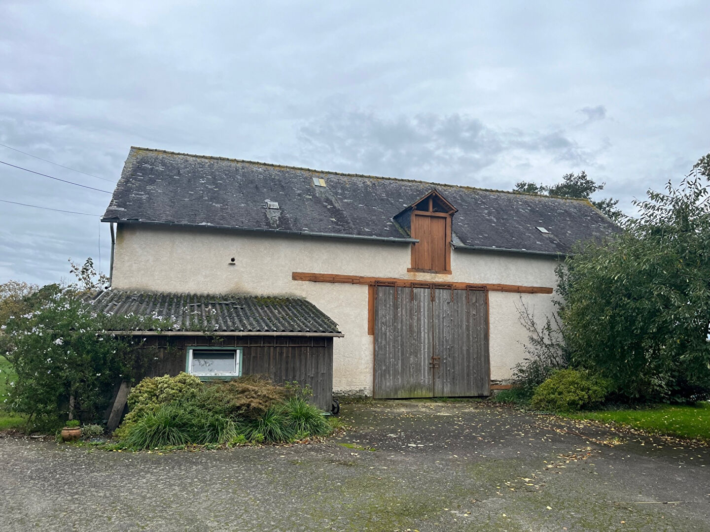 Photo Acigne - Superbe bâtiment à rénover image 4/6