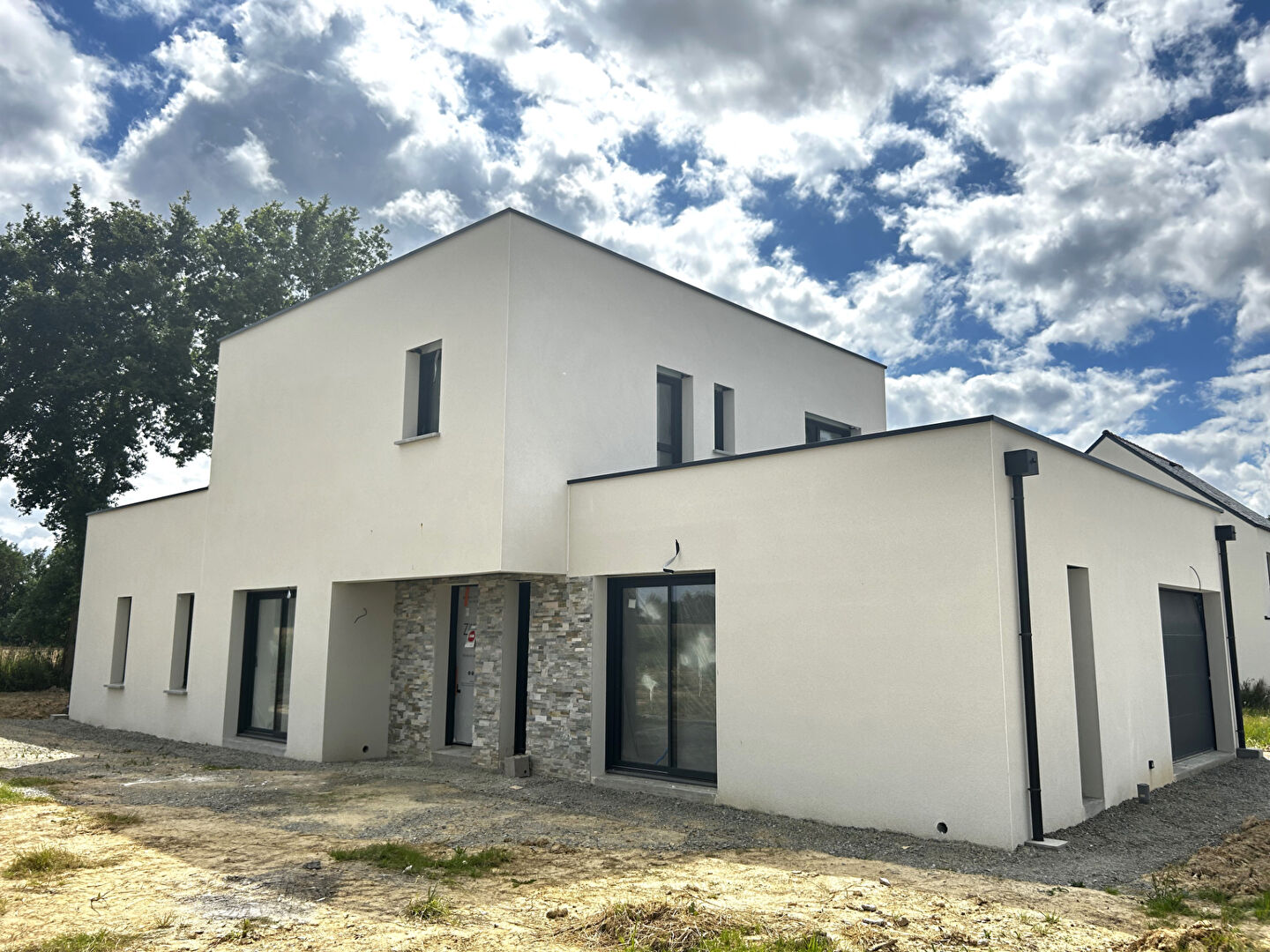 Photo Superbe Maison T6 contemporaine neuve à Saint Erblon image 3/6