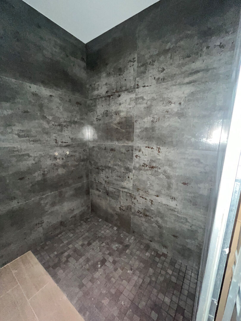 Photo Superbe Maison T6 contemporaine neuve à Saint Erblon image 4/6