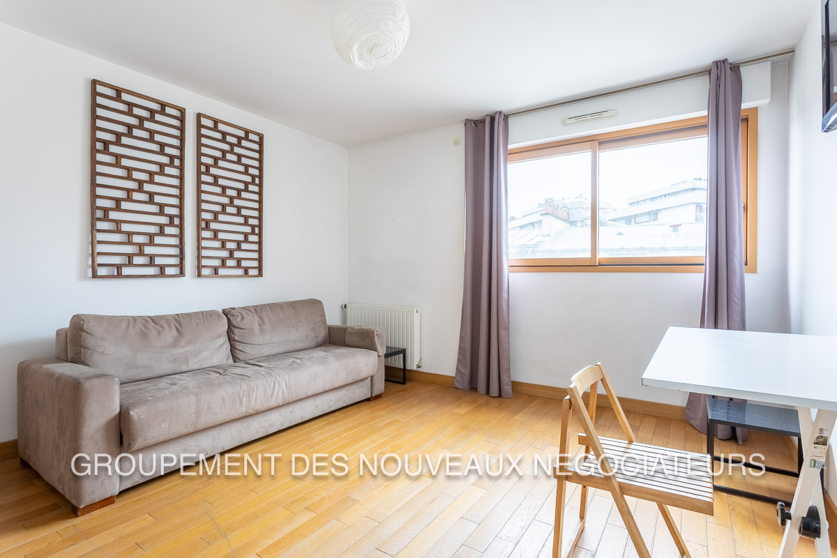 STUDIO MEUBLE METRO DUPLEIX