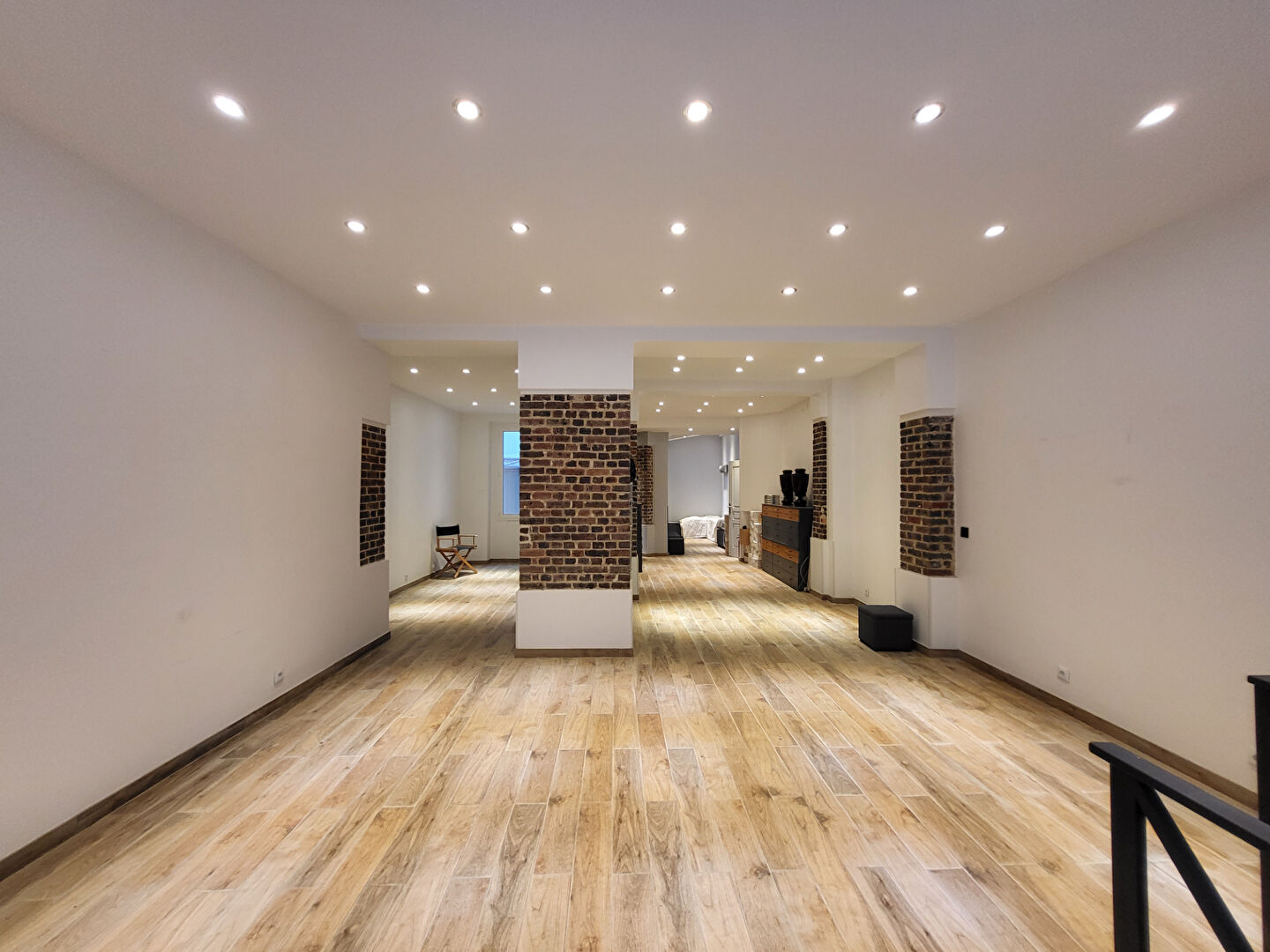 BUREAUX RENOVÉS AU TROCADERO.