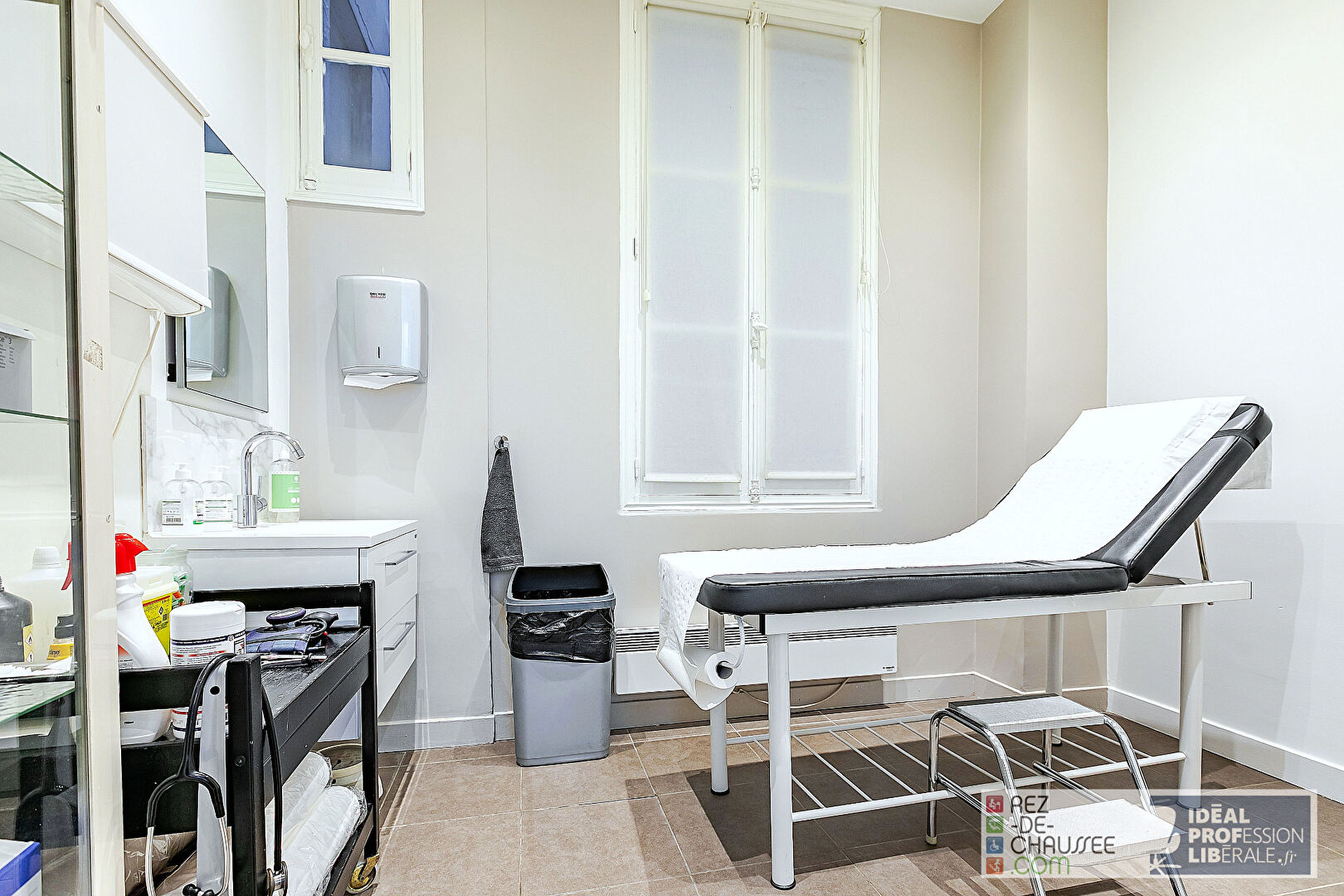 Photo BUREAUX PROFESSIONS LIBERALES AVENUE VICTOR HUGO image 3/6