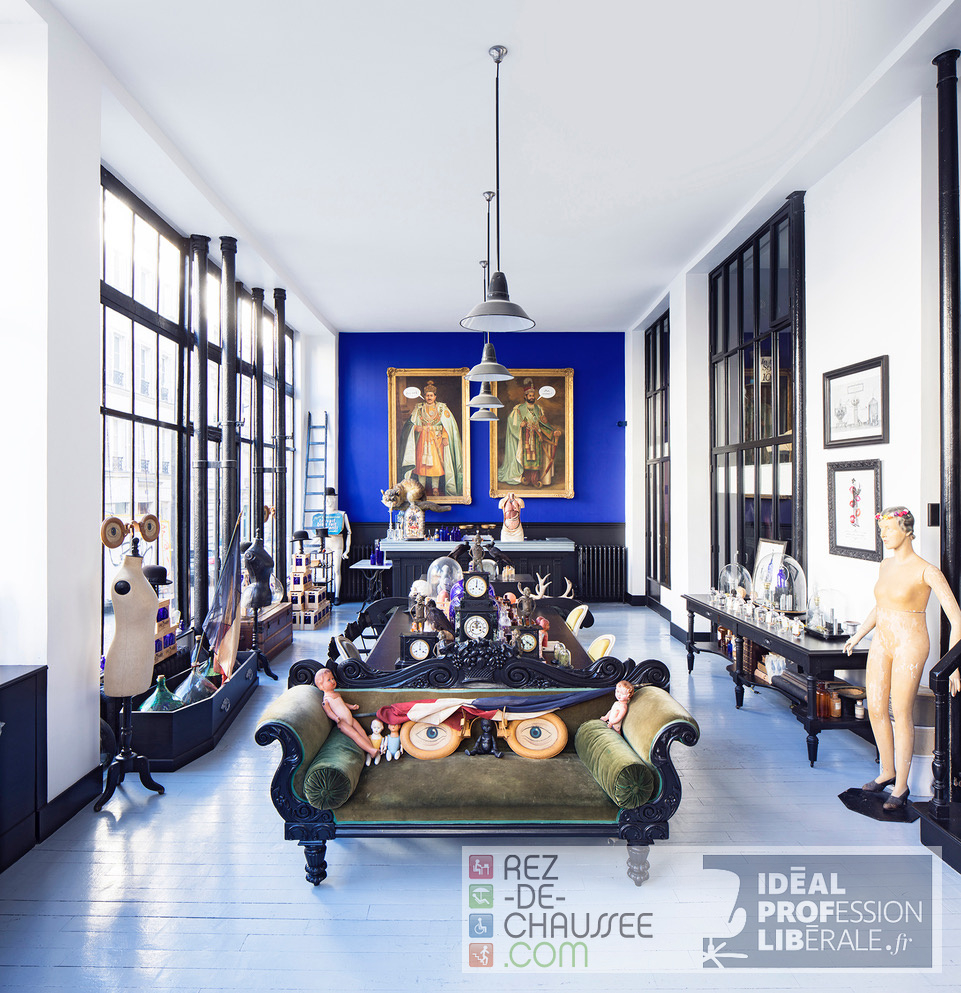 BUTTE MONTMARTRE - LOCAL COMMERCIAL D'EXCEPTION