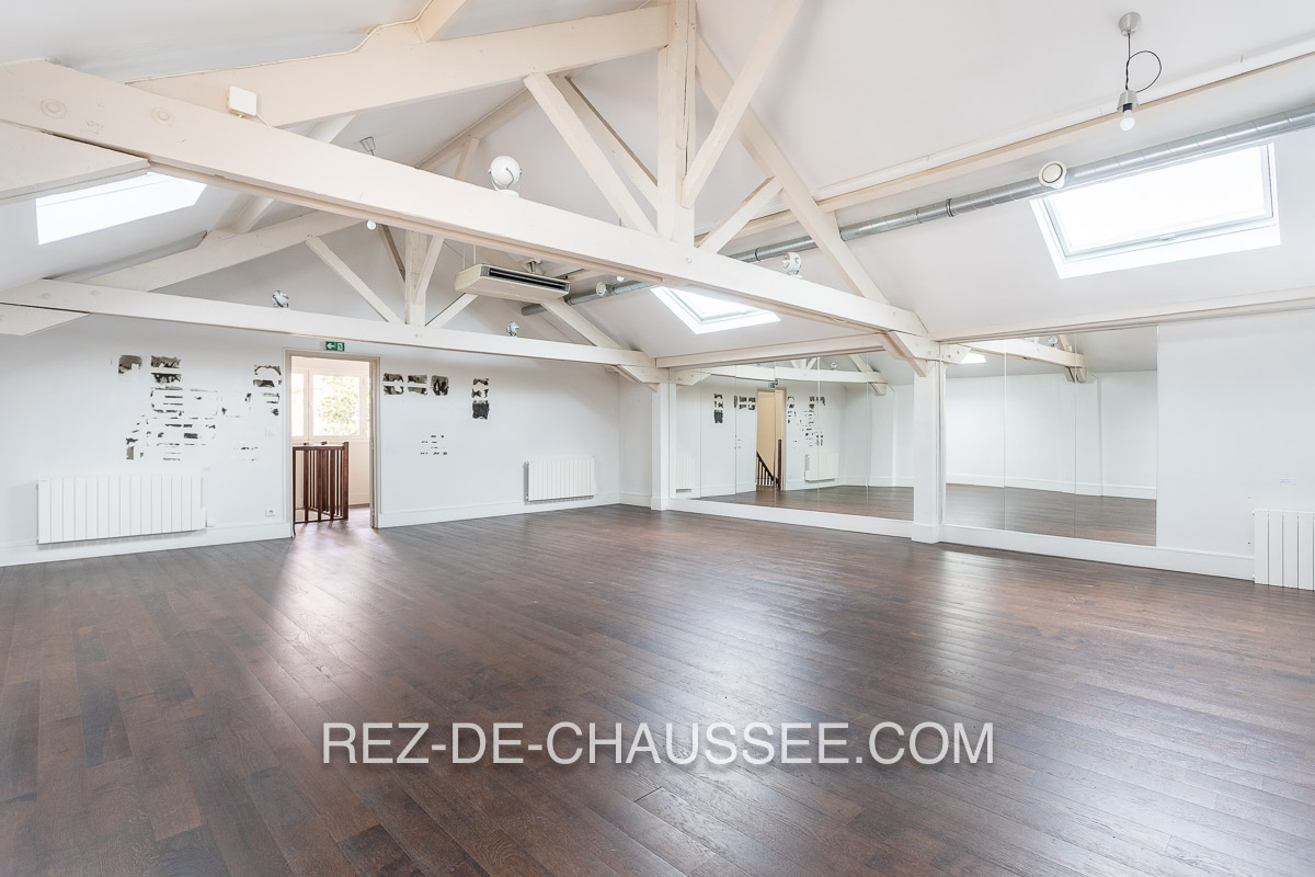 LOCAL COMMERCIAL RDC + 1ER ETAGE  RUE DE VANVES